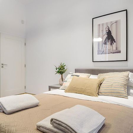 P&O Serviced Apartments Warecka Street Warschau Exterior foto