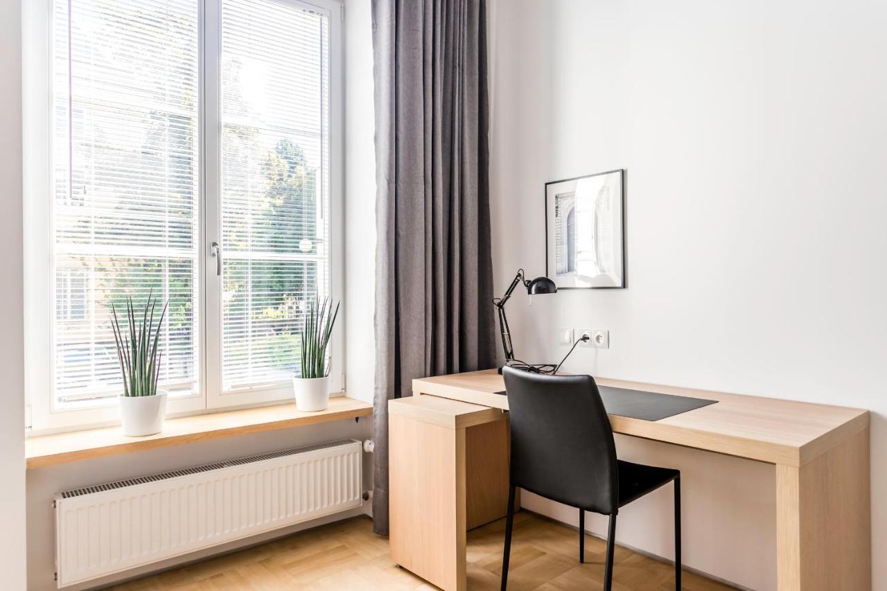 P&O Serviced Apartments Warecka Street Warschau Exterior foto